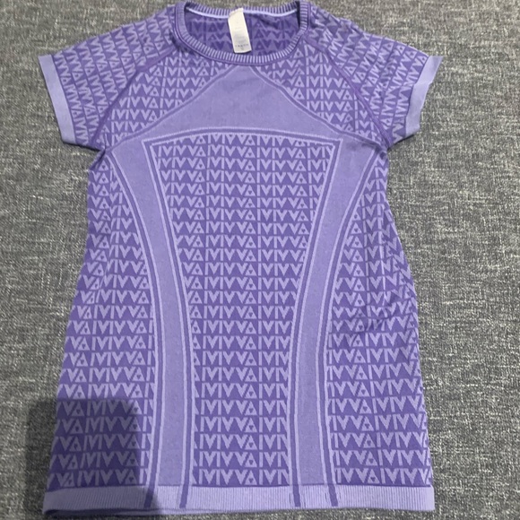 Other - Ivivva short sleeve tee